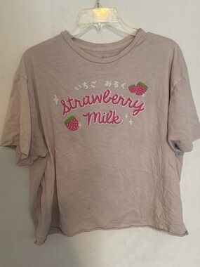 Goodie Two Sleeves Strawberry Milk Graphic Tee XL Kawaii Cute